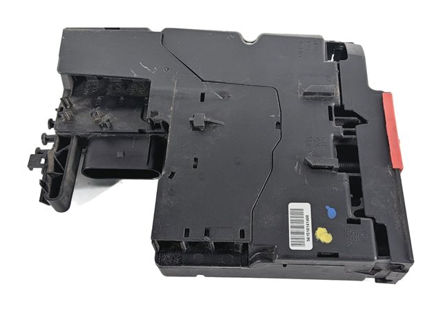 Thumbnail 6: 2015 MERCEDES E400 C207 3.0L POSITIVE BATTERY TERMINAL POWER DISTRIBUTION BLOCK