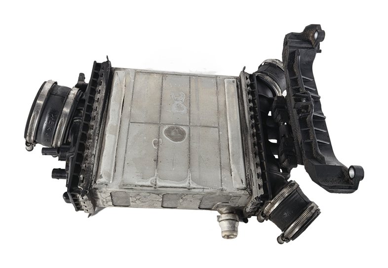 Thumbnail 2: 15-23 MERCEDES C E GL GLC GLE GLS ML S CLS CLASS INTERCOOLER RADIATOR ASSEMBLY