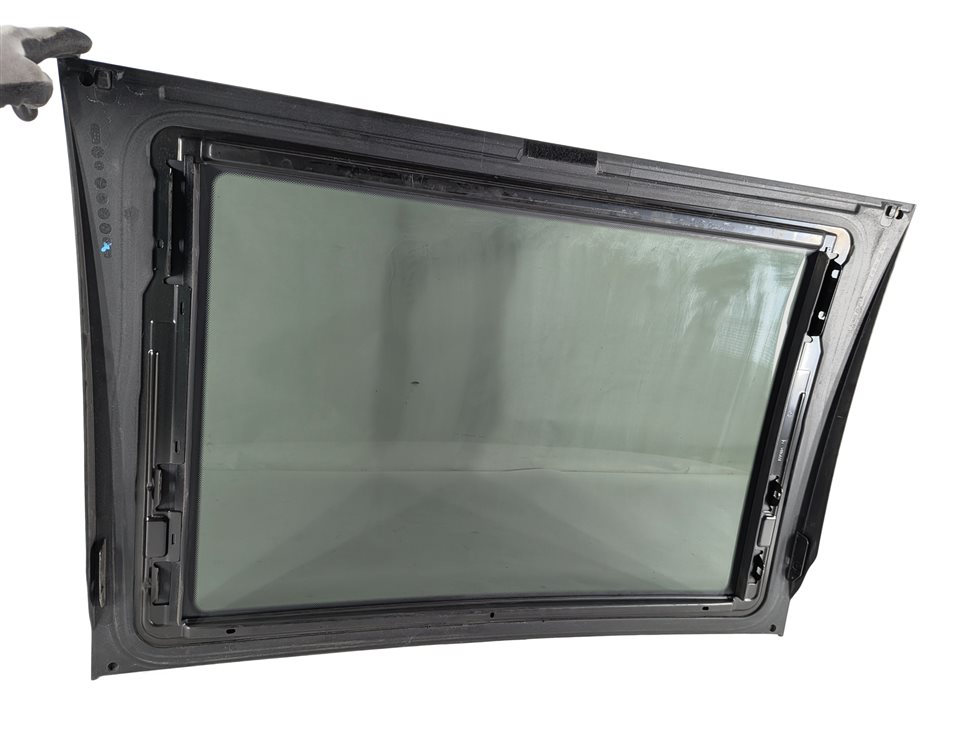 Thumbnail 3: 2010-2017 MERCEDES C E CLASS (C204 W204 C207 W207) COUPE - CENTER SUNROOF GLASS