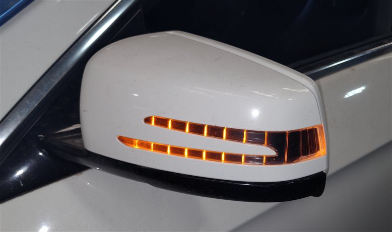 Thumbnail 2: 14-17 MERCEDES E350 E400 E550 (A207 C207) LEFT BLIND SPOT DOOR MIRROR (White)