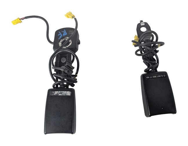Thumbnail 2: 10-17 C E CLASS (W204 W207) COUPE CONV FRONT LEFT/RIGHT SEATBELT RECEIVER SET/2