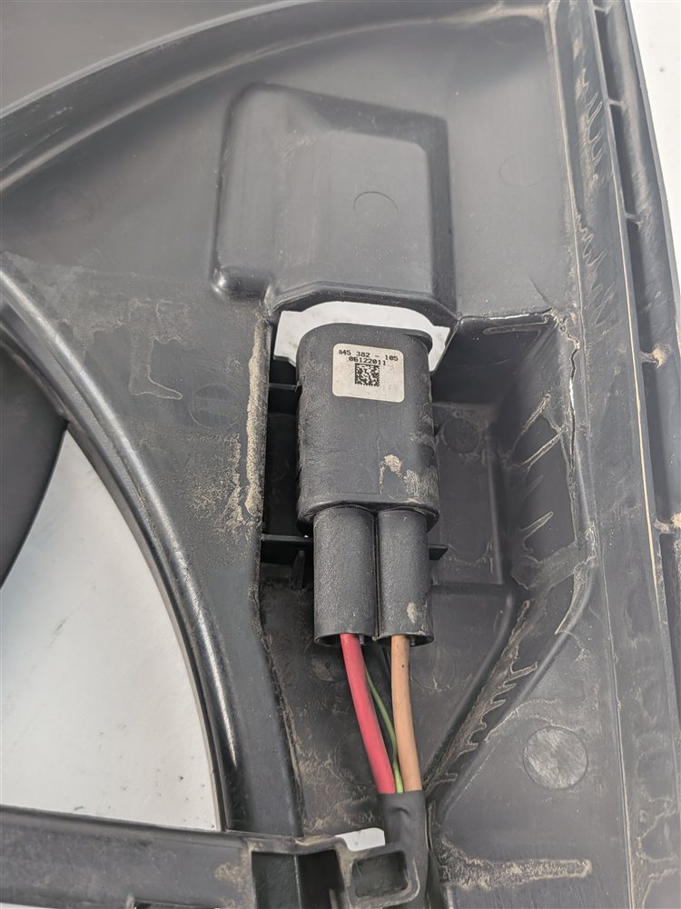 Thumbnail 8: 2012-2019 MERCEDES GL GLE GLS ML (W166 X166) 600w RADIATOR COOLING FAN ASSEMBLY