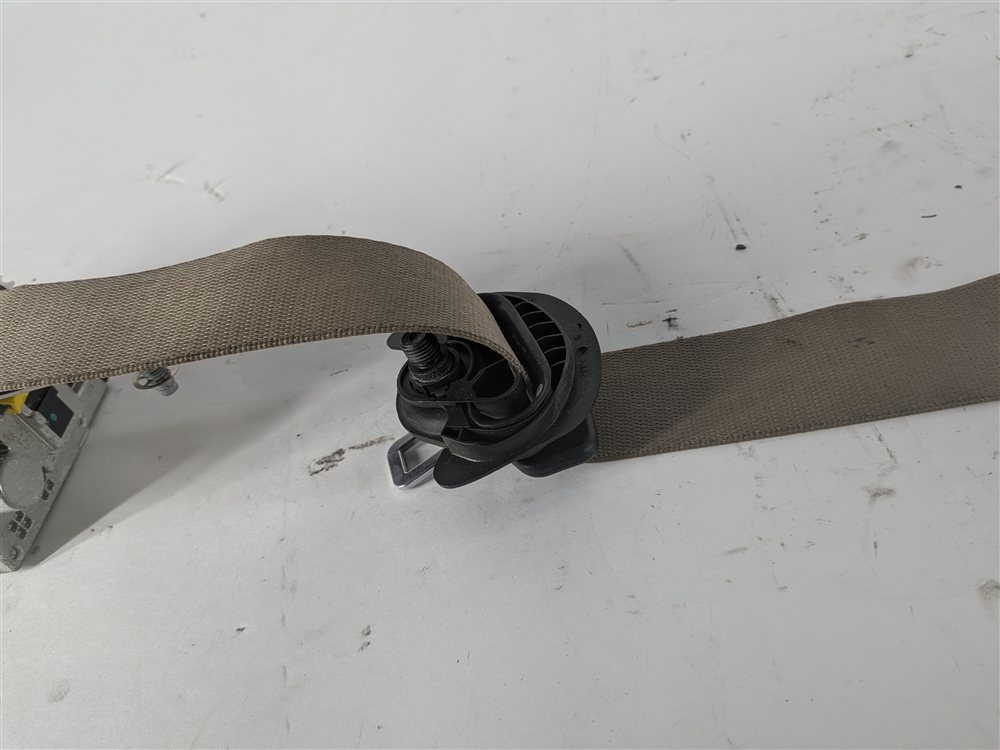 Thumbnail 5: 12-16 MERCEDES GL CLASS (X166) FRONT RIGHT PASSENGER SEATBELT RETRACTOR (Beige)
