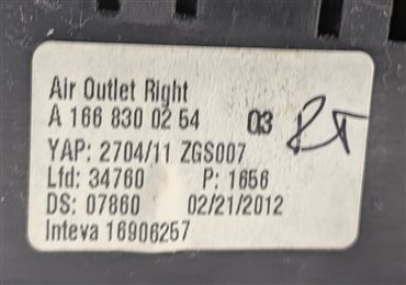 Thumbnail 7: 2012 MERCEDES ML350 (W166) FRONT RIGHT PASSENGER DASH HEAT AIR AC VENT (Black)