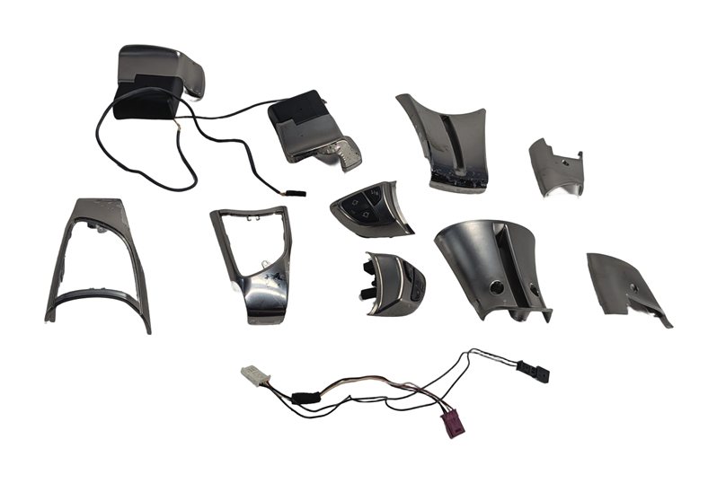 2006 BMW Z4 (E85/E86) STEERING WHEEL MULTIFUNCTION SWITCH BUTTON SET w/TRIM