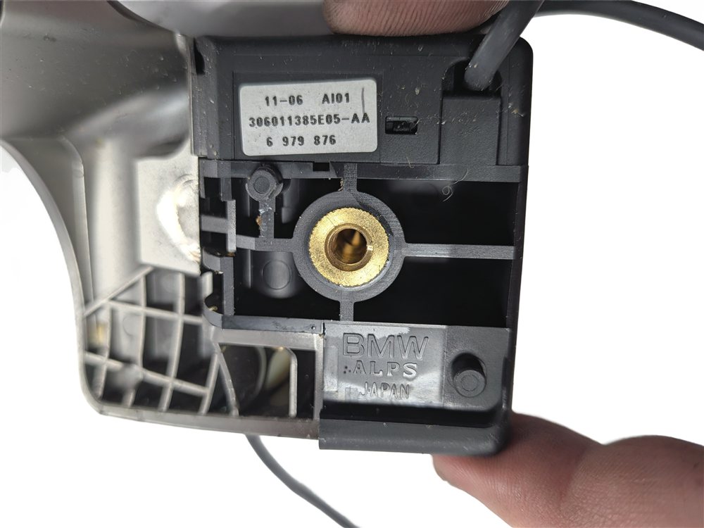 Thumbnail 10: 2006 BMW Z4 (E85/E86) STEERING WHEEL MULTIFUNCTION SWITCH BUTTON SET w/TRIM