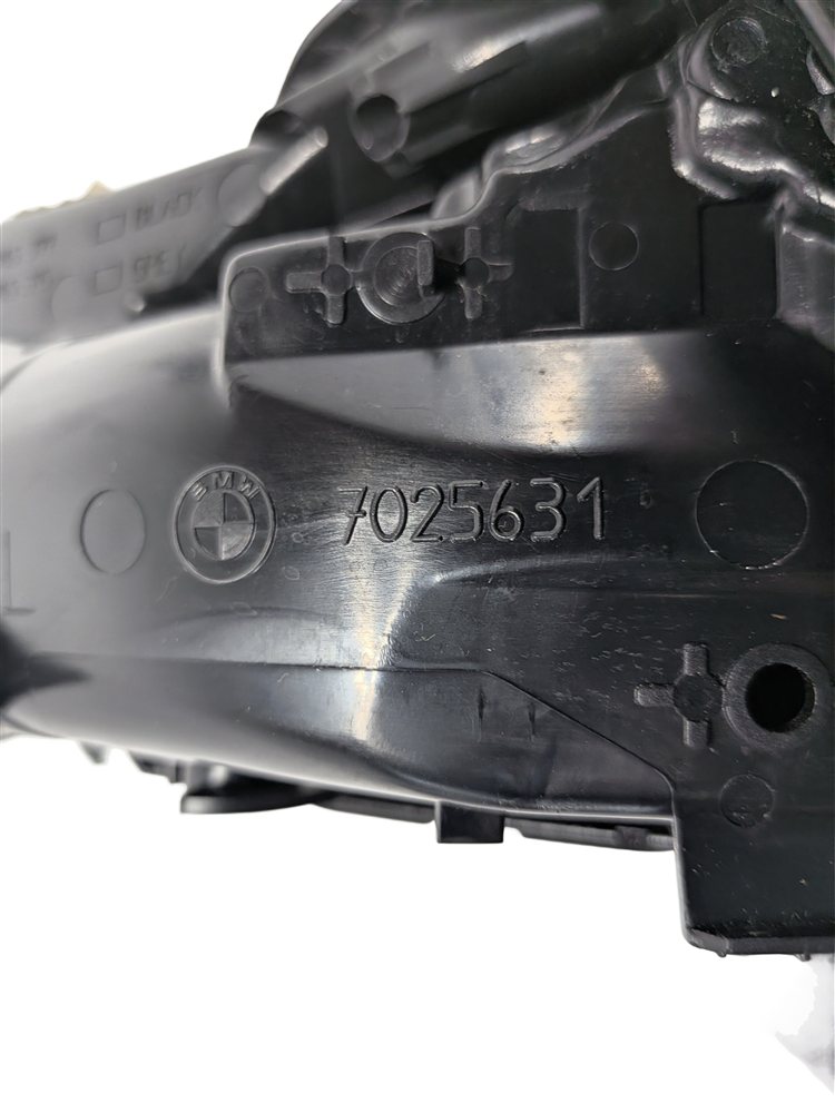 Thumbnail 6: 2006 BMW Z4 (E85/E86) FRONT LEFT DASH HEAT AIR AC VENT w/CUPHOLDER (Black)