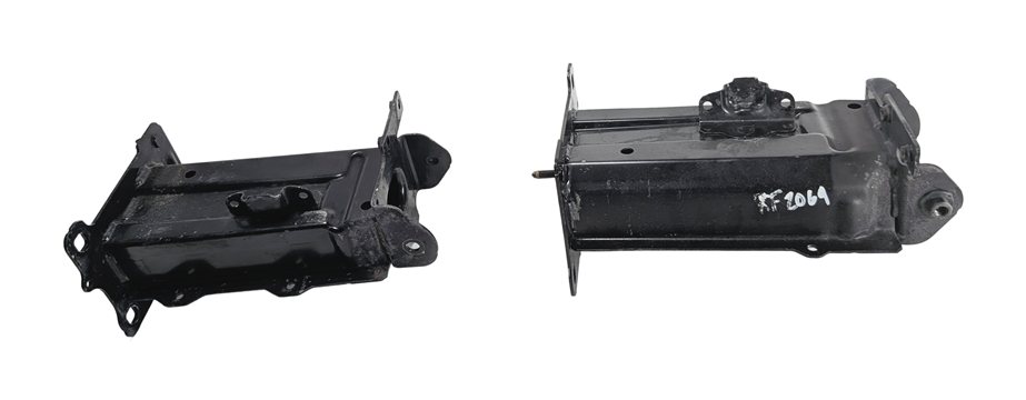 2003-2008 BMW Z4 (E85) FRONT LEFT & RIGHT BUMPER REINFORCEMENT BRACKET SET 2