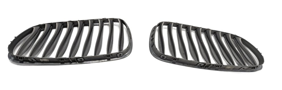 Thumbnail 4: 2003-2008 BMW Z4 (E85) FRONT LEFT & RIGHT CHROME HOOD VENT GRILLE SET (2)