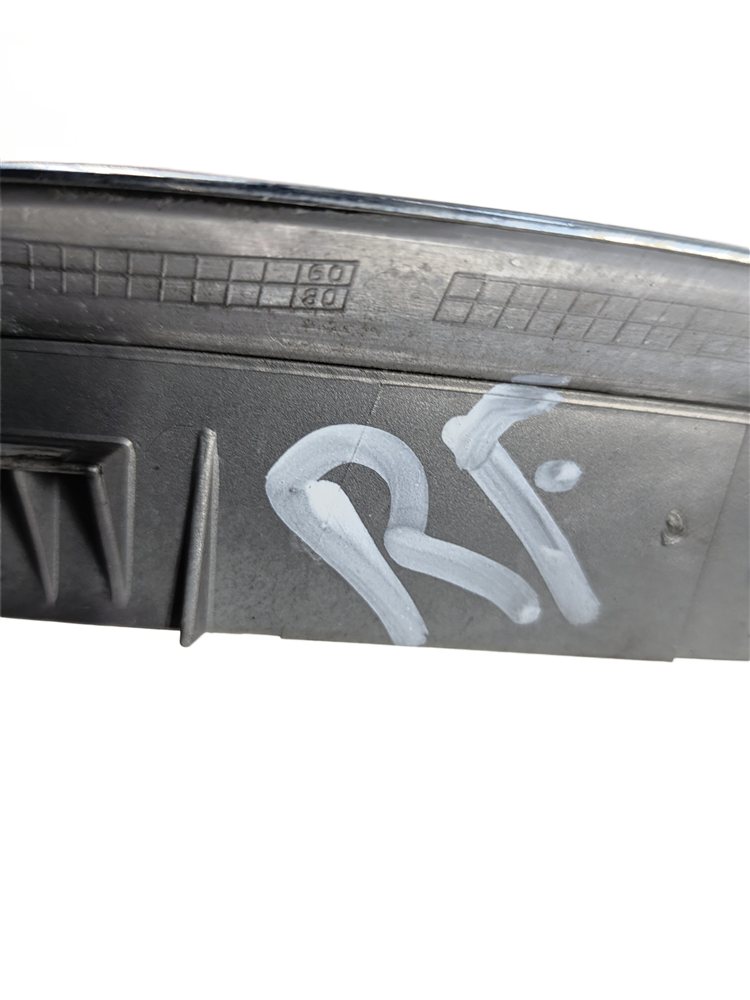 Thumbnail 7: 2003-2008 BMW Z4 (E85) FRONT LEFT & RIGHT CHROME HOOD VENT GRILLE SET (2)