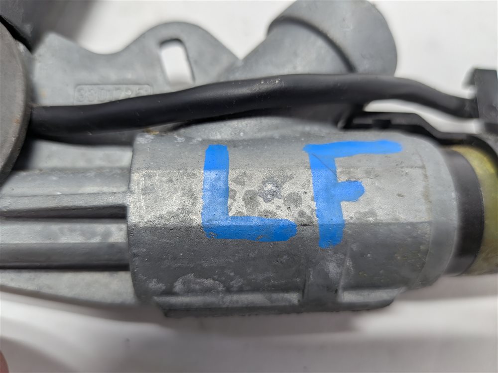 Thumbnail 5: 2000-2010 BMW X3 X5 Z4 (E83 E85 E53) FRONT LEFT DRIVER SEATBELT BUCKLE RECEIVER