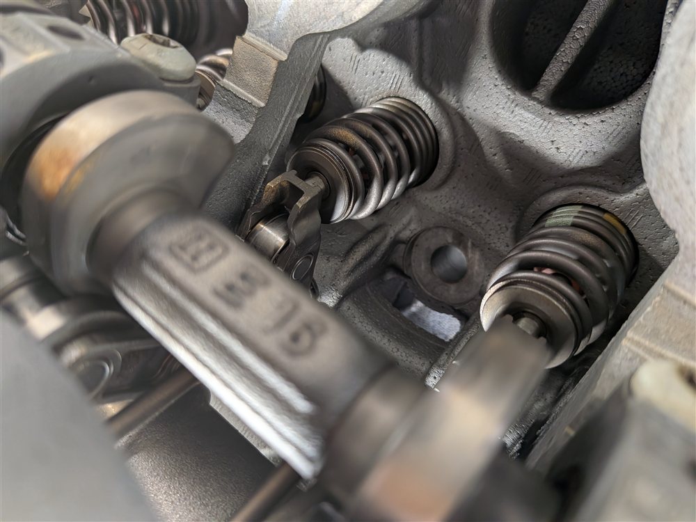 Thumbnail 14: 2006 BMW 330i 525i 530i Z4 (E60 E90 E85) 3.0L N52 ENGINE CYLINDER HEAD w/VALVES