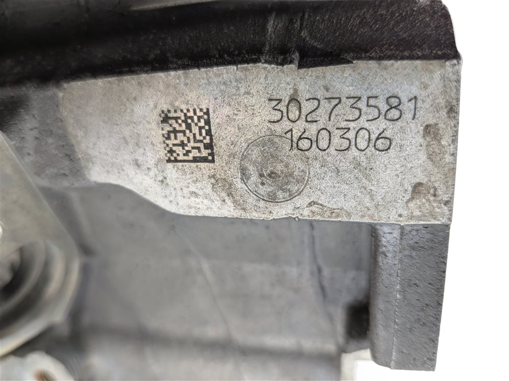 Thumbnail 8: 2006 BMW 330i 525i 530i Z4 (E60 E90 E85) 3.0L N52 ENGINE CYLINDER HEAD w/VALVES