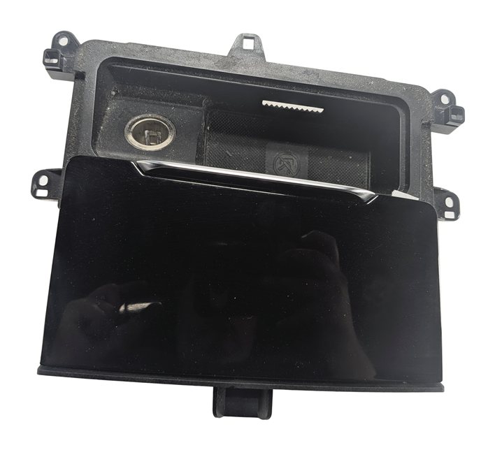 Thumbnail 8: 2017 AUDI Q7 (4M) FRONT CENTER CONSOLE ASHTRAY CUBBY w/ 12V POWER OUTLET SOCKET