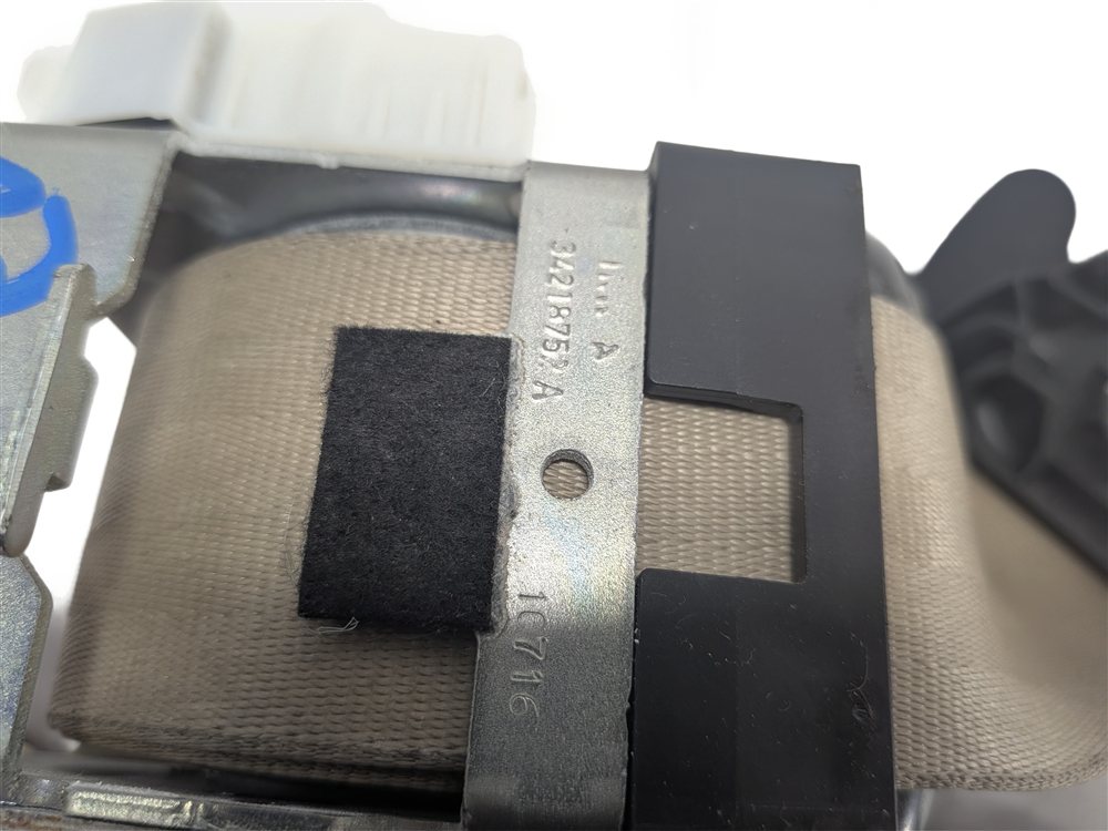 Thumbnail 8: 2017 AUDI Q7 (4M) REAR 2ND ROW LEFT/RIGHT SEAT SEATBELT RETRACTOR SET/2 (Beige)