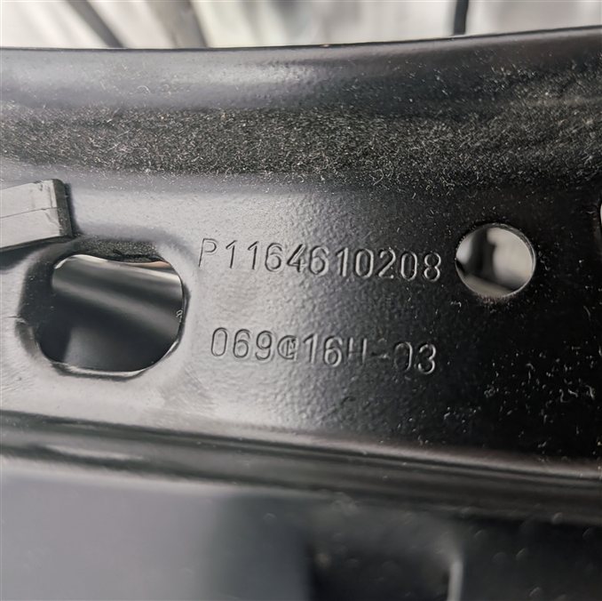 Thumbnail 13: 2017-2020 AUDI Q7 (4M) FRONT RIGHT PASSENGER MEMORY VENTED SEAT TRACK w/ MOTORS