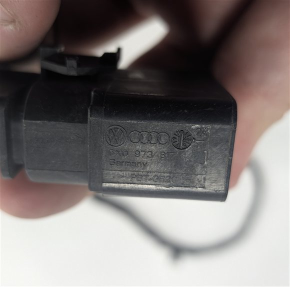 Thumbnail 6: 2017 AUDI Q7 (4M) FRONT PARK ASSIST PDC SENSORS w/ BUMPER WIRE HARNESS (White)