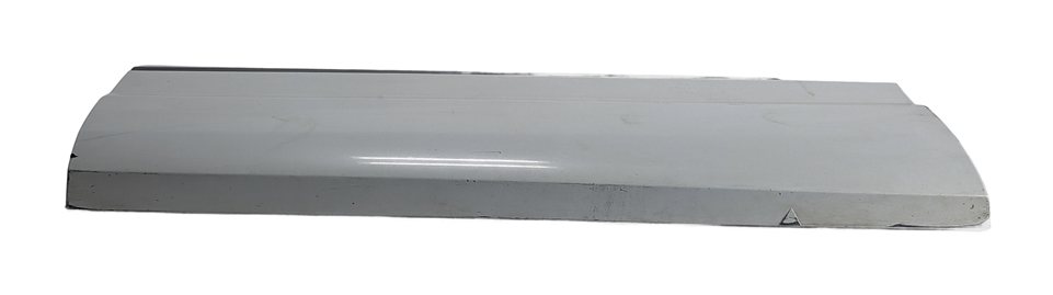 Thumbnail 2: 2017-2019 AUDI Q7 (4M) REAR LEFT DOOR LOWER MOULDING RUNNER TRIM (White)