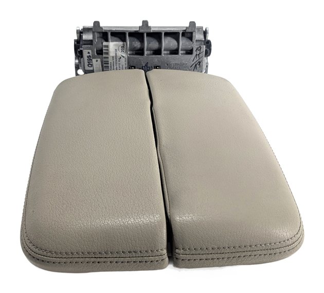 Thumbnail 2: 2017-2019 AUDI Q7 (4M) FRONT CENTER CONSOLE ARMREST LID LEATHERETTE (Beige)