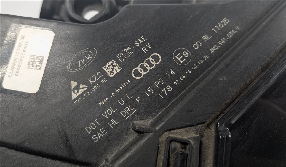 Thumbnail 14: 17-19 AUDI Q7 (4M) RIGHT FRONT PASSENGER DYNAMIC LED HEADLIGHT LIGHT LAMP (8Q3)