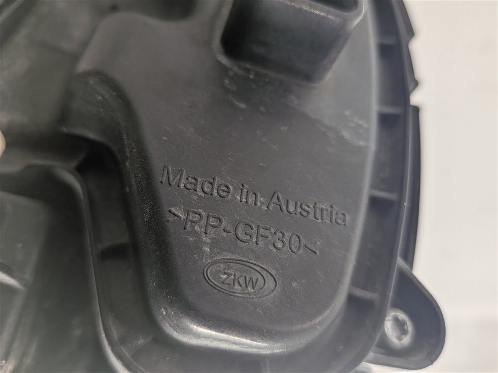 Thumbnail 9: 17-19 AUDI Q7 (4M) RIGHT FRONT PASSENGER DYNAMIC LED HEADLIGHT LIGHT LAMP (8Q3)