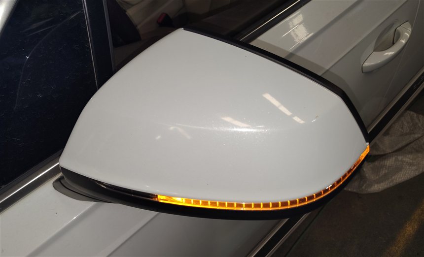 Thumbnail 2: 17-19 AUDI Q7 4M LEFT PFOLD BLIND SPOT MEMORY CAMERA HEATED DOOR MIRROR (White)