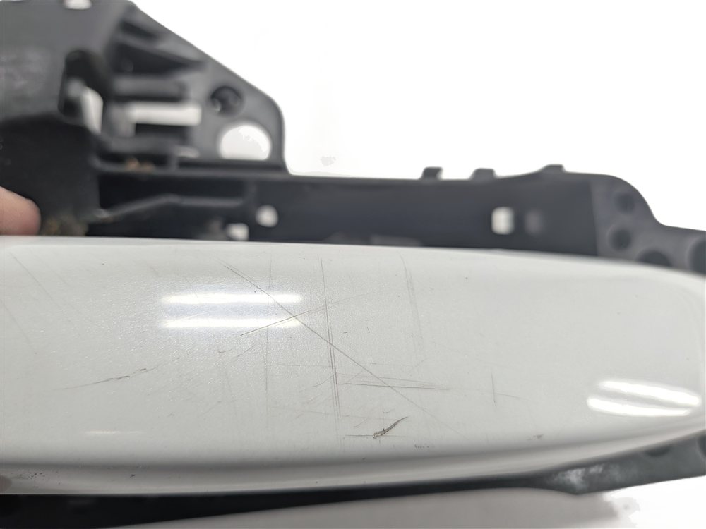 Thumbnail 8: 17-20 AUDI Q7 (4M) FRONT LEFT DRIVER KEYLESS EXTERIOR DOOR HANDLE (White)
