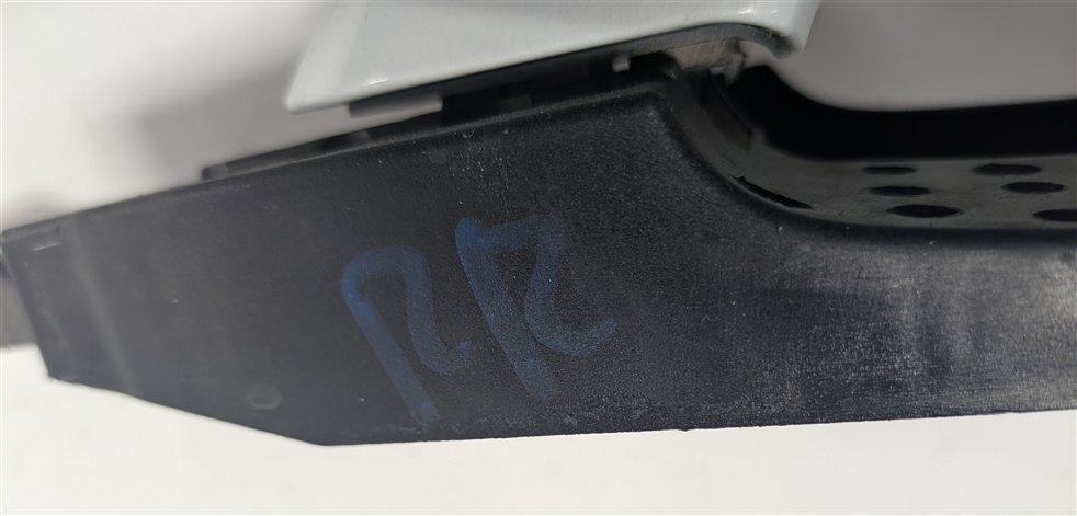 Thumbnail 6: 2017-2020 AUDI Q7 (4M) REAR RIGHT PASSENGER KEYLESS DOOR HANDLE (White)