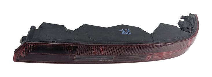 2017-2020 AUDI Q7 (4M) RIGHT PASSENGER REAR LOWER BUMPER TAILLIGHT LIGHT LAMP