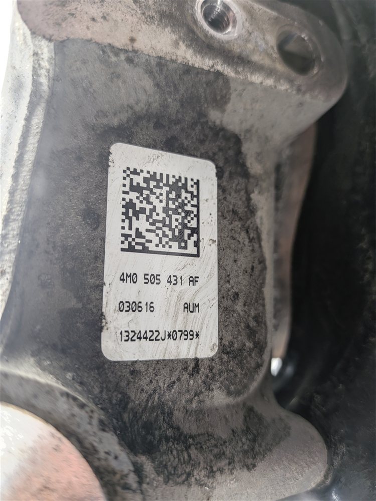 Thumbnail 6: 17-20 AUDI Q7 (4M) REAR LEFT DRIVER SPINDLE KNUCKLE WHEEL BEARING HUB w/ SHIELD