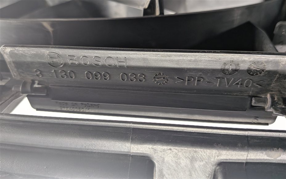 Thumbnail 7: 17-20 AUDI Q7 (4M) 3.0L SUPER RADIATOR COOLING FAN BLADE MOTOR SHROUD ASSEMBLY