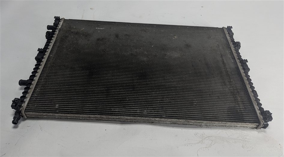 Thumbnail 4: 2017-2019 AUDI Q7 (4M) 3.0L SUPERCHARGED ENGINE MAIN CENTER AUXILIARY RADIATOR