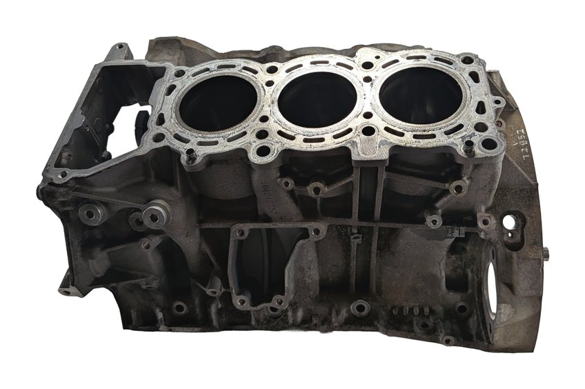 Thumbnail 2: 2011 MERCEDES E350 (W212) 3.0L OM642 DIESEL ENGINE MOTOR CYLINDER BLOCK