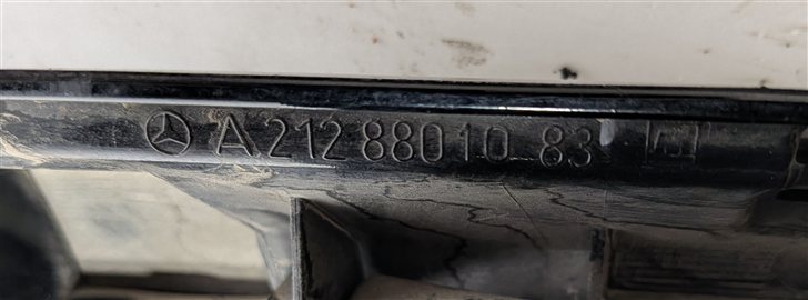 Thumbnail 6: 2010-2013 MERCEDES E300 E350 E400 E550 E63 AMG (W212) FRONT UPPER HOOD GRILLE