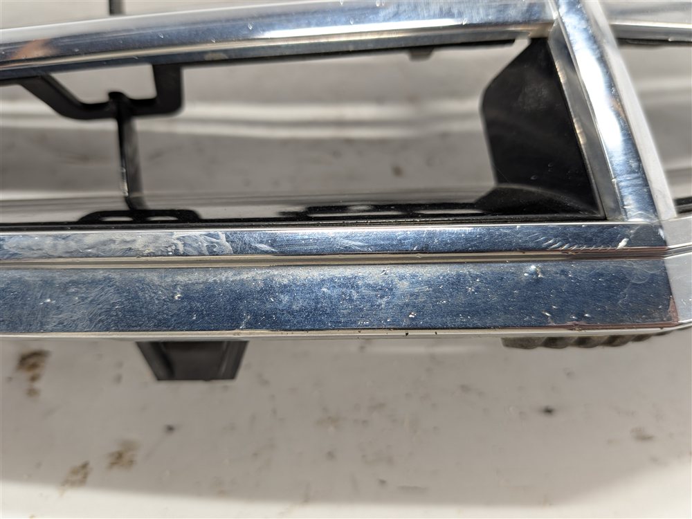 Thumbnail 8: 2010-2013 MERCEDES E300 E350 E400 E550 E63 AMG (W212) FRONT UPPER HOOD GRILLE
