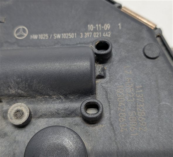 Thumbnail 6: 2010-2017 MERCEDES BENZ E CLS CLASS (C218 W212) FRONT WINDSHIELD WIPER MOTOR