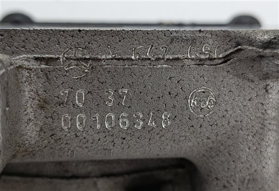 Thumbnail 7: 11-13 MERCEDES E350 (W212) 3.0L OM642 DIESEL LEFT DRIVER ENGINE INTAKE MANIFOLD