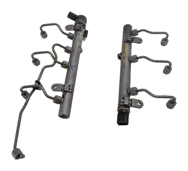 Thumbnail 3: 2011 MERCEDES E350 (W212) OM642 DIESEL FUEL RAIL SET/2 w/LINES PRESSURE SENSOR