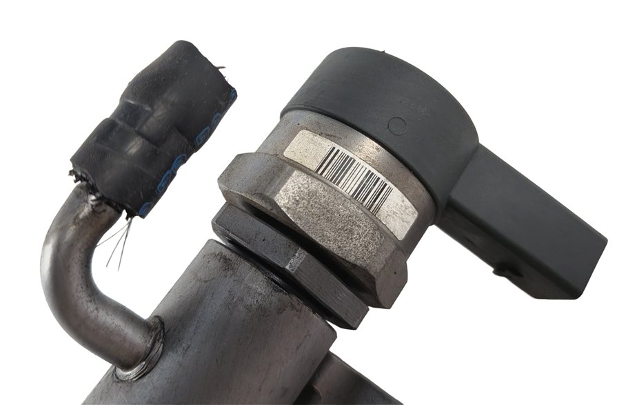Thumbnail 8: 2011 MERCEDES E350 (W212) OM642 DIESEL FUEL RAIL SET/2 w/LINES PRESSURE SENSOR