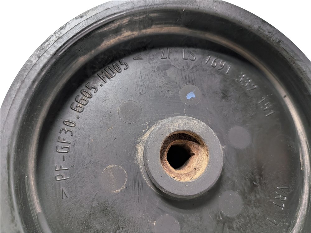 Thumbnail 5: 2011-2013 MERCEDES BENZ E350 (W212) 3.0L OM642 DIESEL POWER STEERING PUMP
