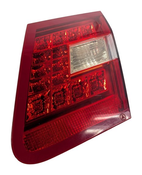 2010-2013 MERCEDES E300 E350 E400 E550 (W212) RIGHT INNER TAILLIGHT LIGHT LAMP