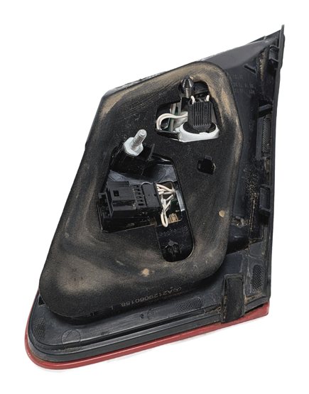 Thumbnail 5: 10-13 MERCEDES E-CLASS (W212) SEDAN LEFT REAR INNER TRUNK TAILLIGHT LIGHT LAMP