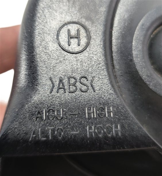 Thumbnail 6: 08-18 MERCEDES C E GLK CLS CLASS (C218 W204 W212 X204) HIGH & LOW TONE HORN SET2