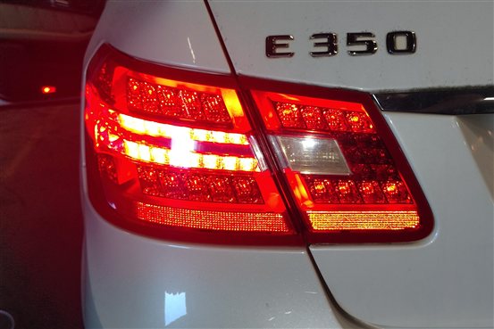 Thumbnail 2: 10-13 MERCEDES E-CLASS (W212) SEDAN LEFT DRIVER REAR TAILLIGHT BRAKE LIGHT LAMP
