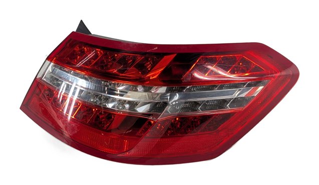 Thumbnail 4: 10-13 MERCEDES E-CLASS (W212) SEDAN RIGHT PASSENGER TAILLIGHT BRAKE LIGHT LAMP