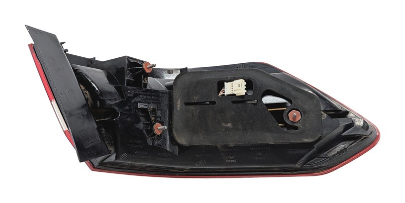 Thumbnail 5: 10-13 MERCEDES E-CLASS (W212) SEDAN RIGHT PASSENGER TAILLIGHT BRAKE LIGHT LAMP