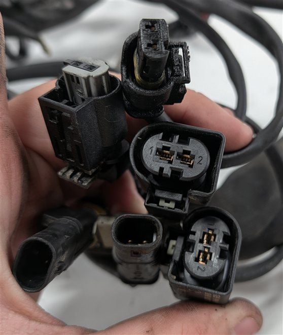 Thumbnail 5: 2011 MERCEDES E350 (W212) 3.0L (OM642) ENGINE MOTOR WIRE WIRING HARNESS LOOM