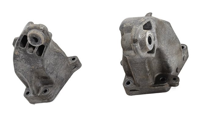 2011 MERCEDES E350 (W212) 3.0L OM642 ENGINE MOTOR MOUNT BRACKET LEFT/RIGHT SET/2