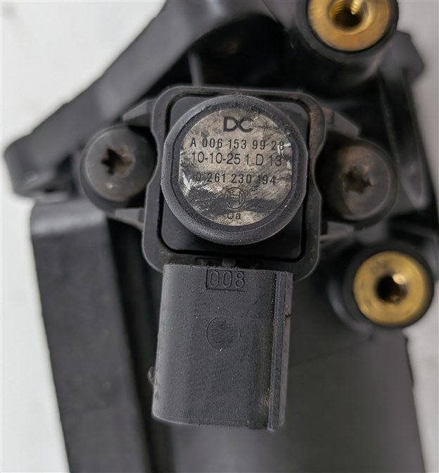 Thumbnail 5: 2011 MERCEDES E350 (W212) 3.0L (OM642) ENGINE INTAKE PIPE BOOST PRESSURE SENSOR