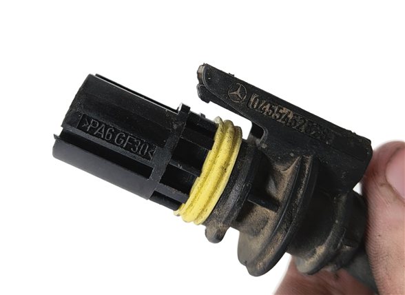 Thumbnail 4: 2011 MERCEDES E350 (W212) 3.0L BATTERY ALTERNATOR STARTER CABLE WIRE TERMINAL